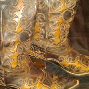 Woman cowboy boots